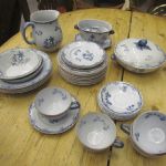 673 2010 DINNERWARE